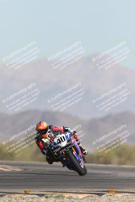 media/Oct-26-2025-Race Pace (Sun) [[c1447ca738]]/Non Verified (1st 20 Minutes of every Hour)/4-Turn 14 (1110am)/